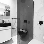 Penthouse Level 8, Nilie Hospitality Mgmt 아파트 테살로니키