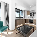 Penthouse Level 8, Nilie Hospitality Mgmt * 테살로니키