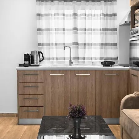 Penthouse Level 8, Nilie Hospitality Mgmt Apartment