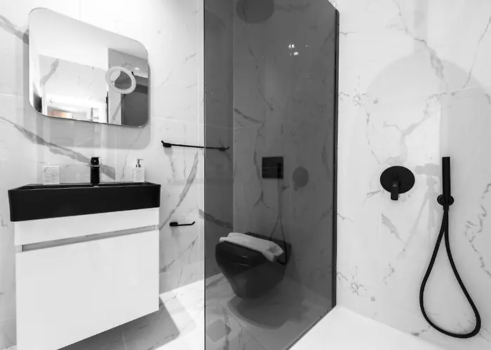 Penthouse Level 8, Nilie Hospitality Mgmt Apartment Thessaloniki